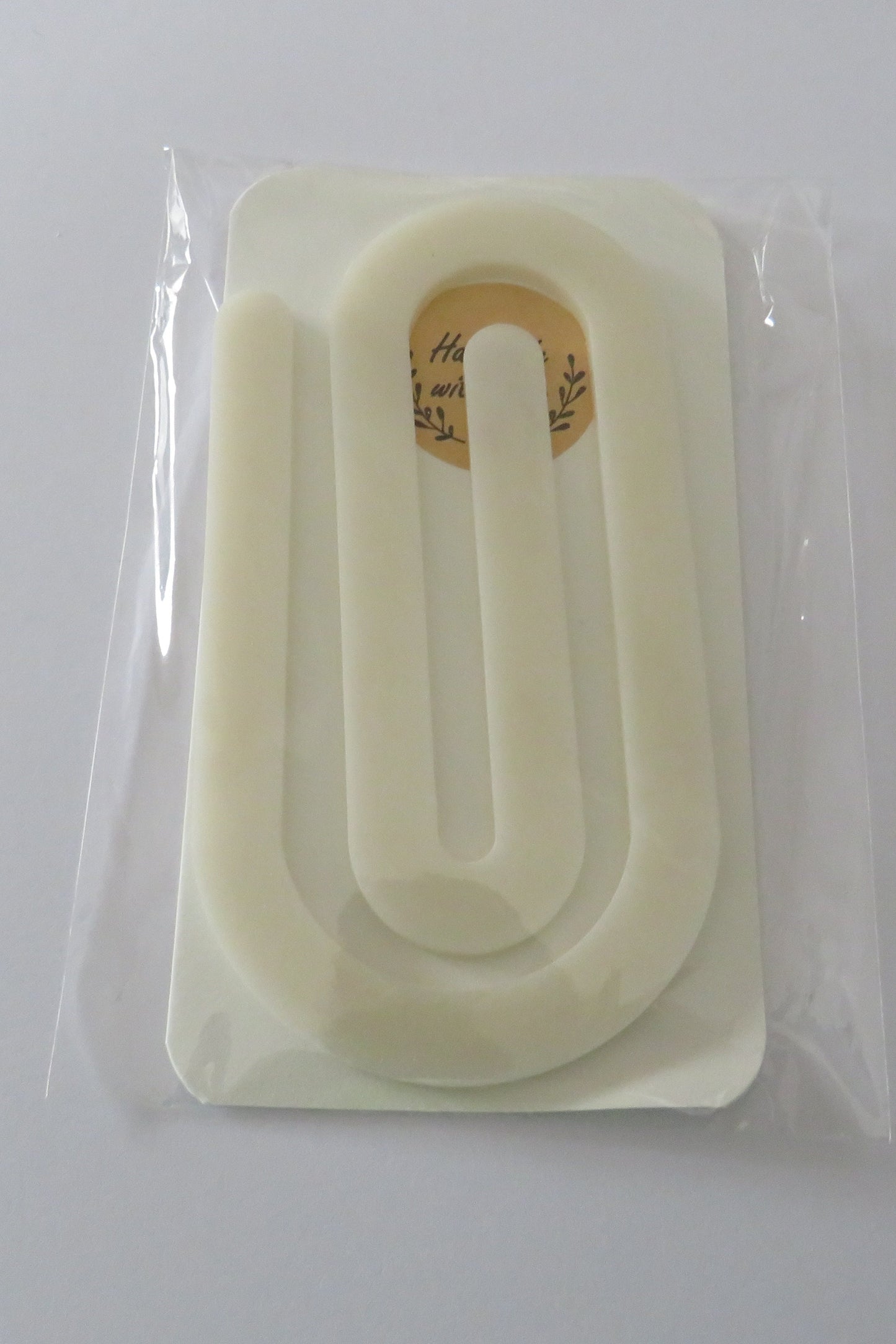 Resin Paper Clips Matt Creamy/White
